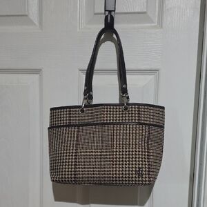 Women’s Black & Tan Houndstooth Tote Bag